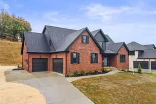 1037 Skyline Dr, Cecil, PA 15317 - Photo 45