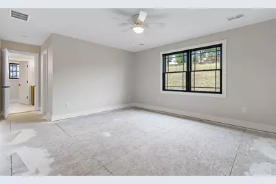 1037 Skyline Dr, Cecil, PA 15317 - Photo 37