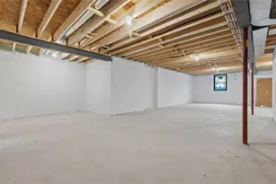 1037 Skyline Dr, Cecil, PA 15317 - Photo 39