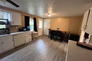 247 Manor Dr, Sugarcreek Boro, PA 16323 - Photo 3