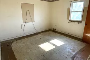 709 Darlington, Jeannette, PA 15644 - Photo 5