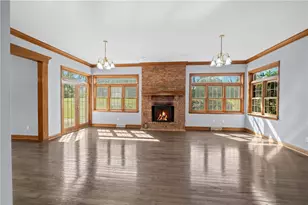 129 Purvis Rd, Franklin Township, PA 16001 - Photo 7