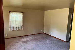 5 Woodbine Dr, Hempfield Township, PA 16125 - Photo 5