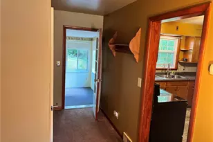 5 Woodbine Dr, Hempfield Township, PA 16125 - Photo 9