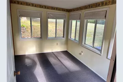 5 Woodbine Dr, Hempfield Township, PA 16125 - Photo 11