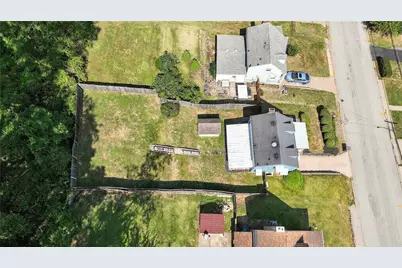 1141 Cloverfield Dr, Pittsburgh, PA 15227 - Photo 19