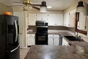 470 Donohoe Rd, Hempfield Township, PA 15601 - Photo 5