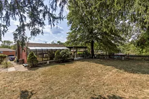 454 Marta Dr, Pittsburgh, PA 15236 - Photo 25