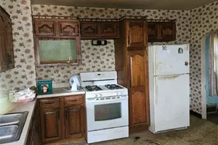 1536 Marshall Rd, Monaca, PA 15061 - Photo 11