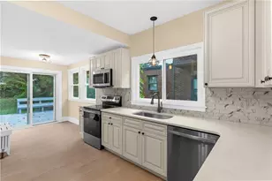 895 Alcoma St, Sharon, PA 16146 - Photo 17