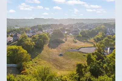 2220 Watchfield Dr, South Park, PA 15129 - Photo 17