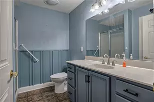 728 Glengarry Ct, Pittsburgh, PA 15239 - Photo 17