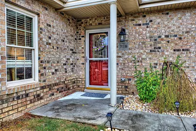 728 Glengarry Ct, Pittsburgh, PA 15239 - Photo 3