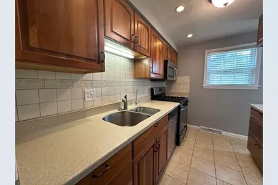 529 Chaparral Dr, Cranberry Township, PA 16066 - Photo 5