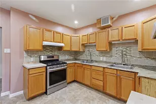 748 Hazelwood Ave, Pittsburgh, PA 15217 - Photo 21