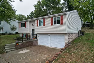 224 Woodhaven Dr, South Fayette, PA 15017 - Photo 1