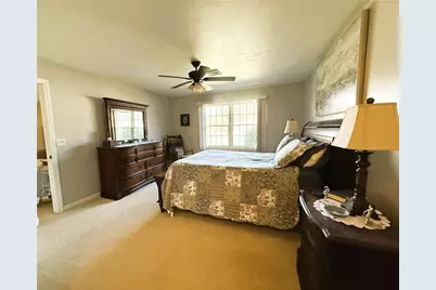 218 Stoneybrook Dr, Jefferson Township, PA 16023 - Photo 13