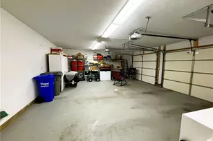 218 Stoneybrook Dr, Jefferson Township, PA 16023 - Photo 19