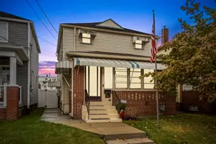 221 Crescent Ave, Ellwood City, PA 16117 - Photo 1