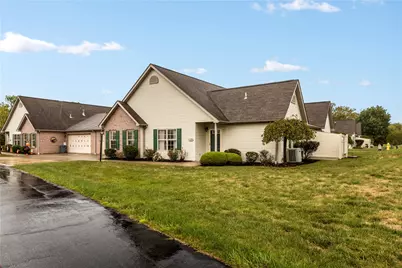 1086 Timberwood Dr, Chippewa Township, PA 15010 - Photo 1