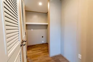 1406 A Hidden Valley Dr, Robinson Twp, PA 15019 - Photo 7