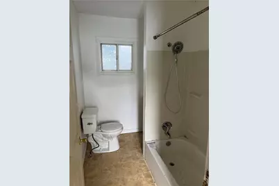1008 1/2 Gaskill Ave, Jeannette, PA 15644 - Photo 13