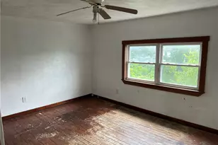 1008 1/2 Gaskill Ave, Jeannette, PA 15644 - Photo 17