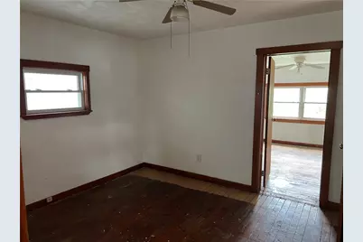 1008 1/2 Gaskill Ave, Jeannette, PA 15644 - Photo 15