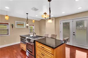 112 Seville, Ross Twp, PA 15214 - Photo 9