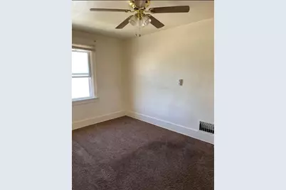 406 Harrison Ave, Jeannette, PA 15644 - Photo 15