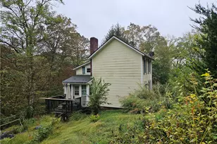 3132 Baker School Rd, North Huntingdon, PA 15642 - Photo 5