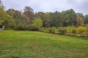 1347 Blaire Rd, Burrel-Blacklick, PA 15717 - Photo 23