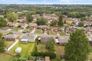 468 Lois Dr, Pittsburgh, PA 15236 - Photo 9