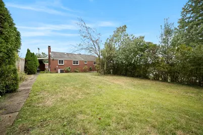 468 Lois Drive, Pittsburgh, PA 15236 - Photo 43