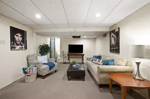 468 Lois Dr, Pittsburgh, PA 15236 - Photo 37