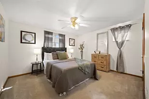 468 Lois Dr, Pittsburgh, PA 15236 - Photo 29