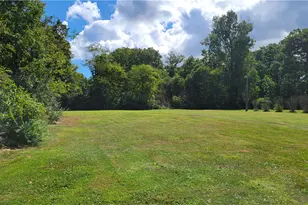 116 Hilltop Ave, Jenner Township, PA 15520 - Photo 3