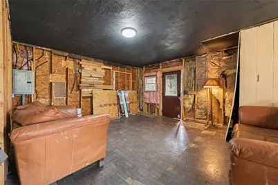 135 Sandy Flat Rd, Springfield Township, PA 15425 - Photo 7