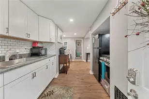 6206 Ira Way, Pittsburgh, PA 15217 - Photo 3