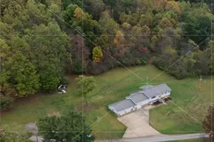 208 Republican Ln, White Township, PA 15701 - Photo 5