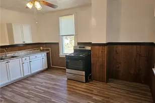 2212 Cronemeyer St, McKeesport, PA 15132 - Photo 5