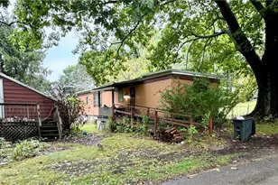 118 Lehigh Dr, Gilpin Township, PA 15656 - Photo 13