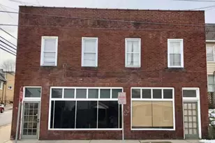 800 Wallace Ave, Vandergrift, PA 15690 - Photo 17