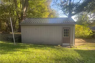 115 Fleetwood, Wheatland, PA 16161 - Photo 3