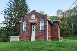 1750 Harbor Edinburg Rd, Union Township, PA 16116 - Photo 5