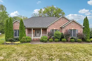 2210 Skyhill Rd, Mahoning Township, PA 16116 - Photo 1