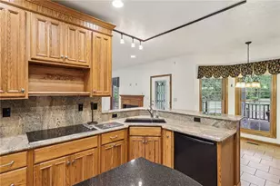 2210 Skyhill Rd, Mahoning Township, PA 16116 - Photo 9