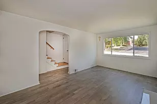 305 Prospect Cir, Lower Burrell, PA 15068 - Photo 11