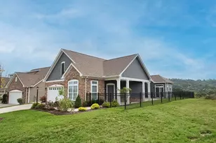 4252 Hawthorn Dr, South Park, PA 15129 - Photo 1