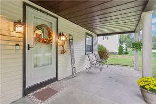 1426 Eastbrook Rd, New Castle, PA 16101 - Photo 5